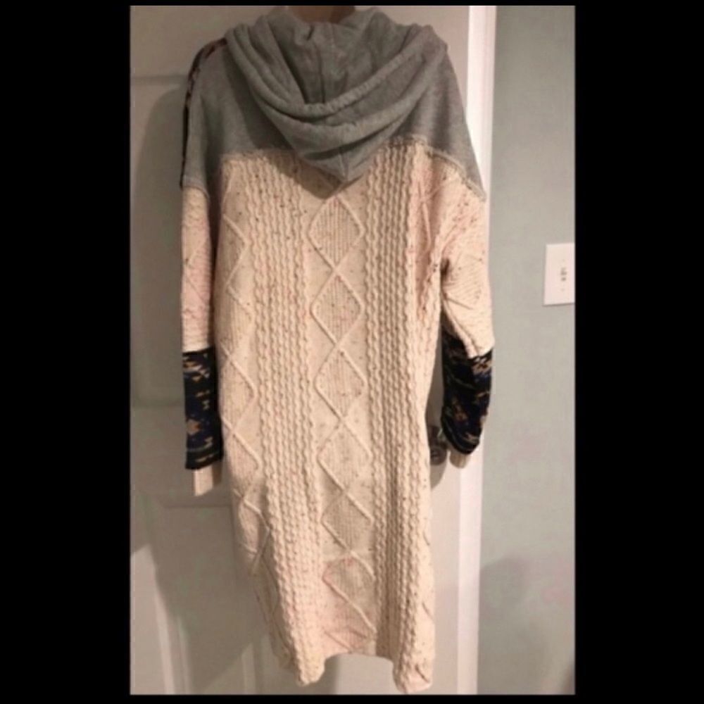 Free People Capture The Moment Hooded Sweater Cardigan Oversized Boho Jacket NWT - Picture 5 of 7